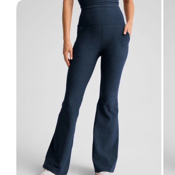Beyond Yoga Spacedye All Day Flare High Waisted Pant Nocturnal Navy Size XS - Picture 1 of 8